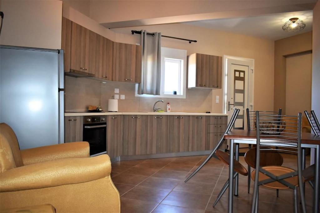 Smailis Apartment 2 Лигурион Екстериор снимка